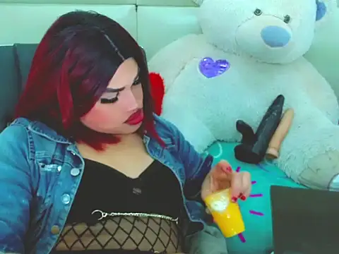 NharaBigCock online show from May 4, 7:10 pm