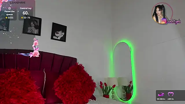 Snapshot of Scarlett_Jank chatting on July 9, 6:34 pm Scarlett Jank online show from July 9, 6:34 pm