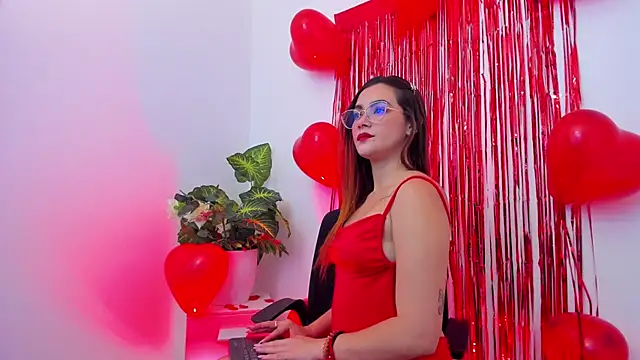 SaraAlvarezx online show from February 15, 5:04 am