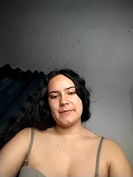 Snapshot of Zoe_Raven11 chatting on April 28, 10:37 pm Zoe Raven11 online show from April 28, 10:37 pm