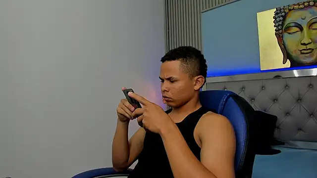 Liams18 online show from January 8, 11:18 pm