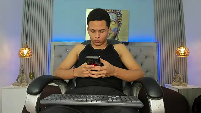Liams18 online show from May 26, 3:46 am