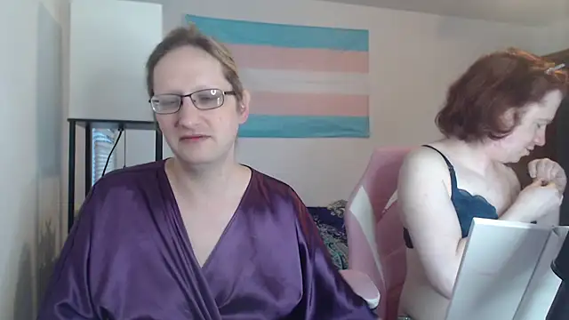 Savanah Banana  online show from April 8, 10:59 am