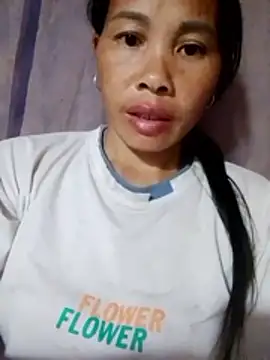 Snapshot of Ana_hoa chatting on June 17, 9:27 pm Ana hoa online show from June 17, 9:27 pm