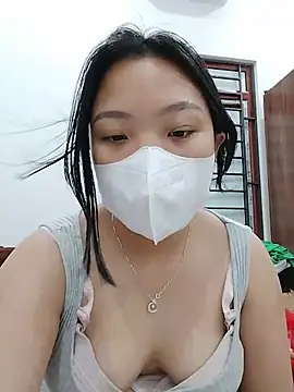 linh-xinh18 online show from July 3, 2:45 pm