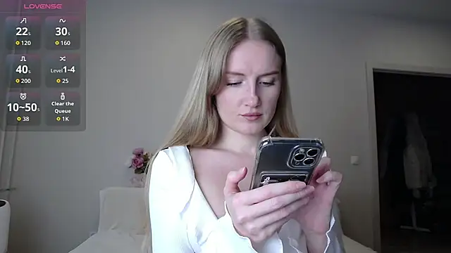 olliebells online show from February 13, 12:23 pm