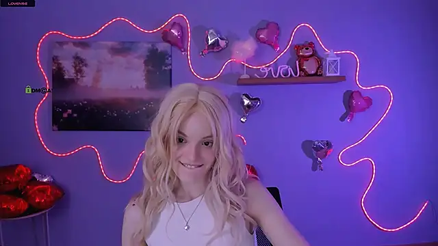 mia starrr  online show from February 22, 7:56 pm