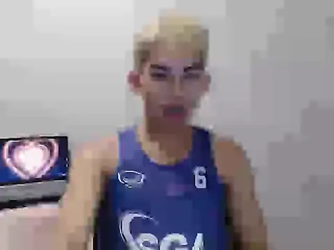 Urhotsilverboy online show from May 27, 6:16 pm