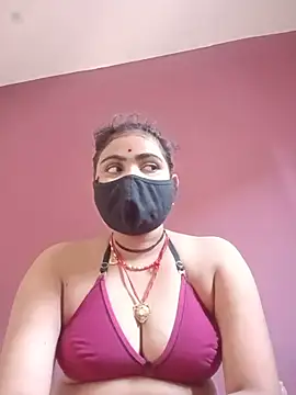 Snapshot of Riya_lovely0143 chatting on June 10, 11:20 am Riya lovely0143 online show from June 10, 11:20 am