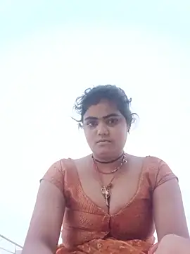 Snapshot of Riya_lovely0143 chatting on June 10, 11:46 pm Riya lovely0143 online show from June 10, 11:46 pm
