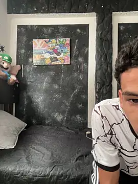 Snapshot of teencutee chatting on November 13, 4:17 pm teencutee online show from November 13, 4:17 pm