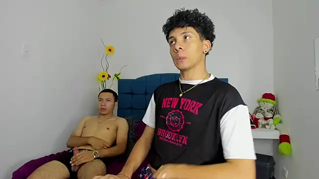 Lovers Spicy online show from March 5, 7:10 pm