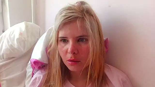 HornyElena online show from April 24, 10:28 am