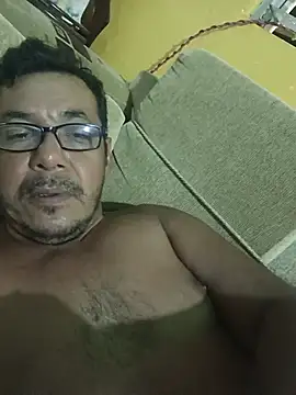 Snapshot of bruno_324278 chatting on June 1, 3:30 am bruno 324278 online show from June 1, 3:30 am