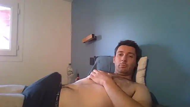 Snapshot of Paul69sb chatting on July 19, 7:23 am Paul69sb online show from July 19, 7:23 am