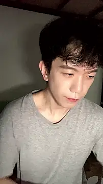 CouplingCry online show from August 6, 3:47 pm