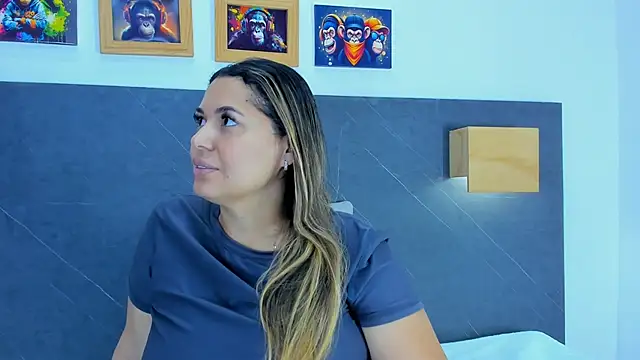 Andhrea Vale online show from March 24, 12:21 pm