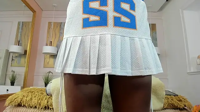 Snapshot of RosaliaMontero chatting on January 18, 3:38 pm RosaliaMontero online show from January 18, 3:38 pm