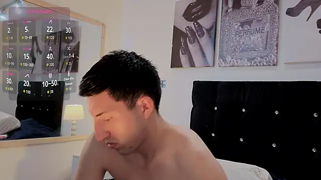 Un Sluttyy online show from March 14, 11:26 am