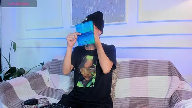 AliceMadnes online show from March 1, 12:51 pm