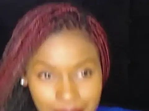 Snapshot of Aliis_Love chatting on February 8, 1:09 am Aliis Love online show from February 8, 1:09 am