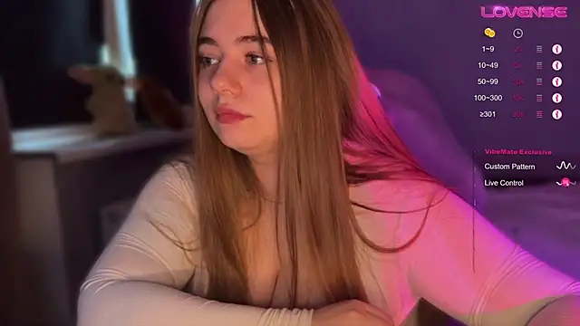 AmeliaMiles online show from April 20, 8:28 am