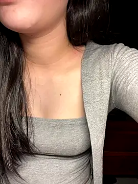 Lynn-122 online show from December 4, 2:04 pm