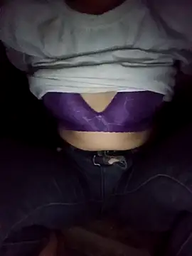 Lynn-122 online show from April 9, 4:01 pm