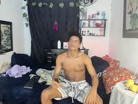 Snapshot of JUANBIGCOCK21CM chatting on December 1, 5:34 am JUANBIGCOCK21CM online show from December 1, 5:34 am