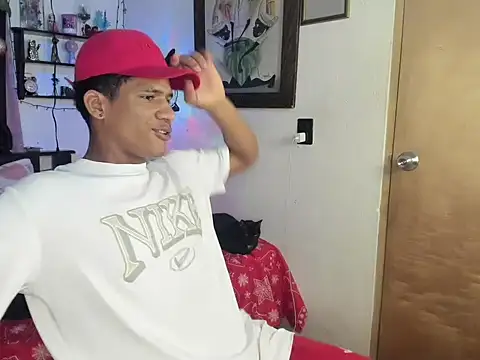 Snapshot of JUANBIGCOCK21CM chatting on December 16, 8:30 am JUANBIGCOCK21CM online show from December 16, 8:30 am