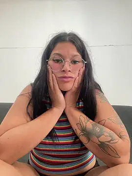 Snapshot of amazonaa9 chatting on February 13, 6:26 pm amazonaa9 online show from February 13, 6:26 pm