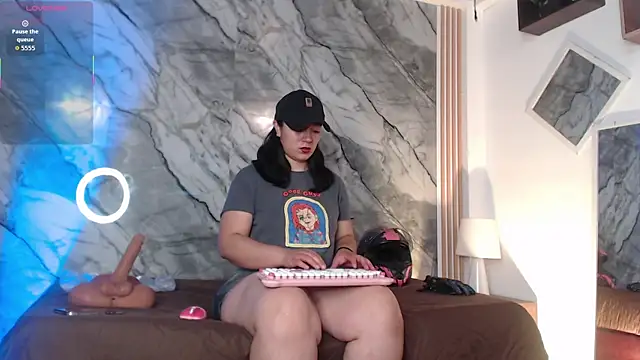 ginebraass online show from April 2, 1:31 pm