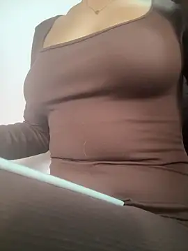 SCARLETT INK  online show from April 13, 7:52 pm