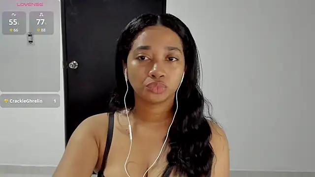 Snapshot of _sweetBlair_ chatting on November 16, 12:27 am sweetBlair online show from November 16, 12:27 am