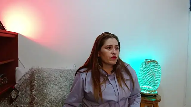 dayan hanks online show from February 5, 3:44 am