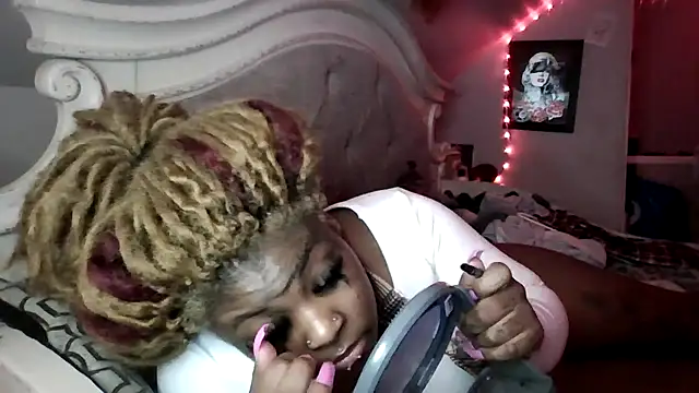 Dusaa  online show from February 5, 11:53 pm