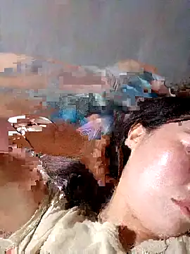 blonde blg online show from April 16, 1:23 pm