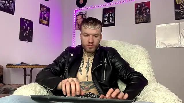 Huntall77 online show from March 7, 5:37 am