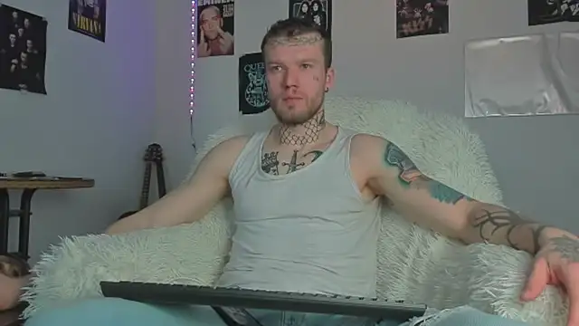 Huntall77 online show from April 1, 3:29 am