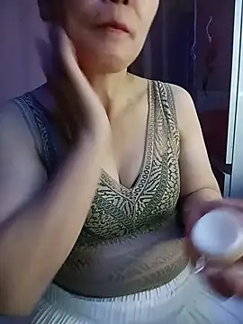 Snapshot of Feeling-hot chatting on July 12, 1:35 pm Feeling-hot online show from July 12, 1:35 pm