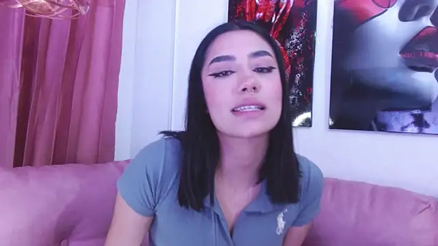 Snapshot of tael_novacs chatting on February 3, 6:40 am tael novacs online show from February 3, 6:40 am