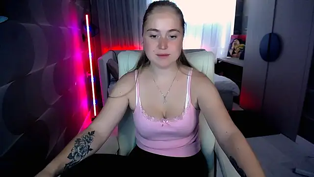 Kate Moan online show from July 8, 5:12 am