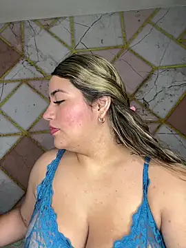 Amira Malia online show from March 17, 11:13 am