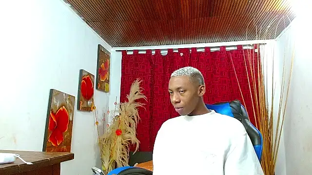 Miilo18 online show from February 3, 11:32 pm