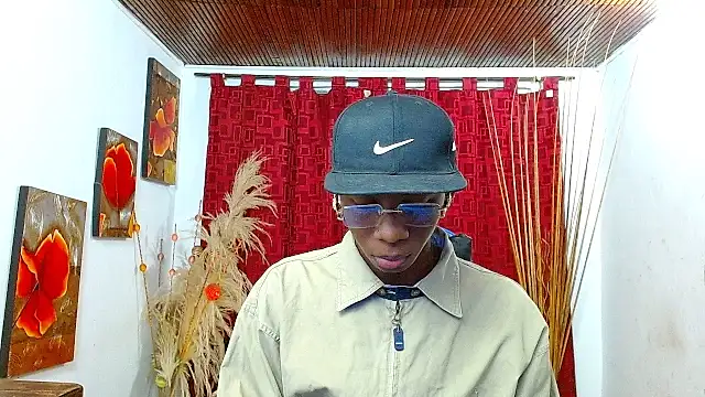 Miilo18 online show from February 14, 10:12 am