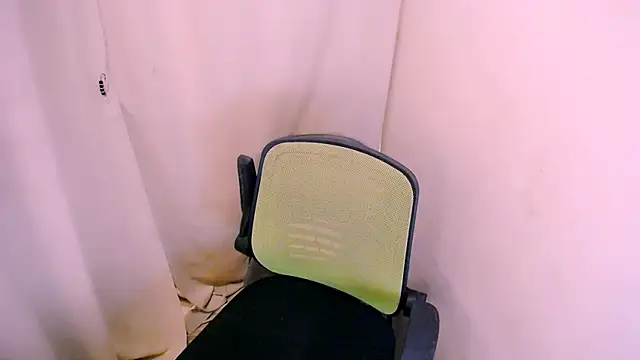 velvetviper06 online show from March 24, 1:05 pm