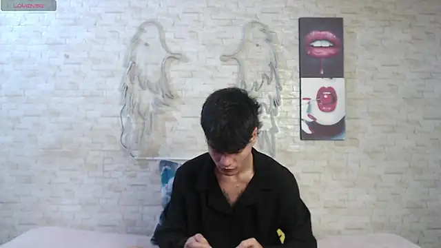 axel milo kairo and noa online show from February 6, 4:21 pm