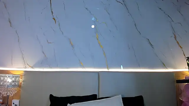 april grey11 online show from April 15, 12:34 pm