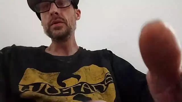 Snapshot of SeeledTemblor chatting on March 30, 1:50 am SeeledTemblor online show from March 30, 1:50 am