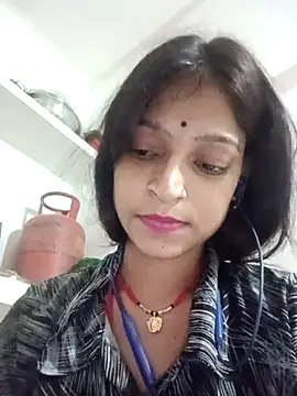 Mohnicute online show from April 28, 7:19 pm